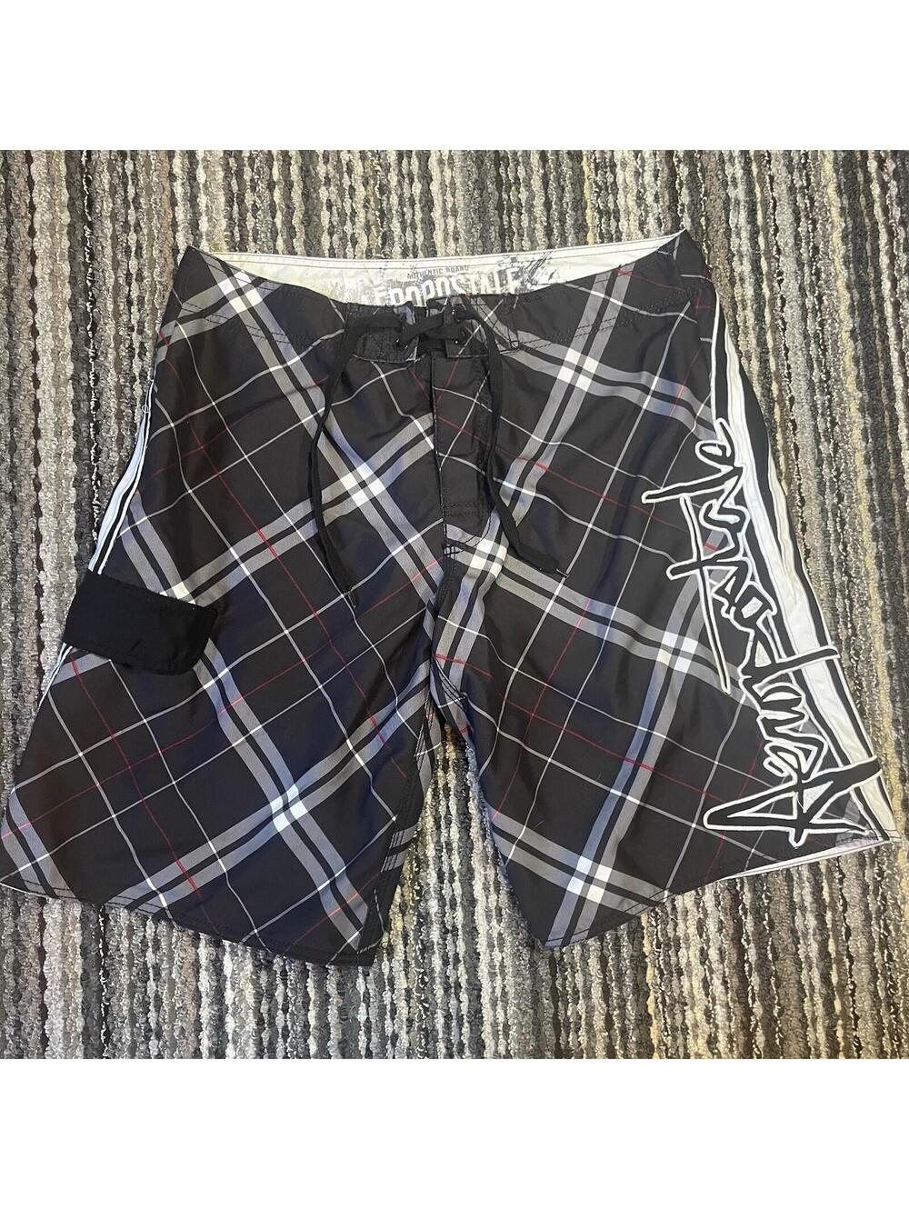 Aeropostale Men's Size 33 Black Gray Plaid Board Shorts Spell Out Side Pocket